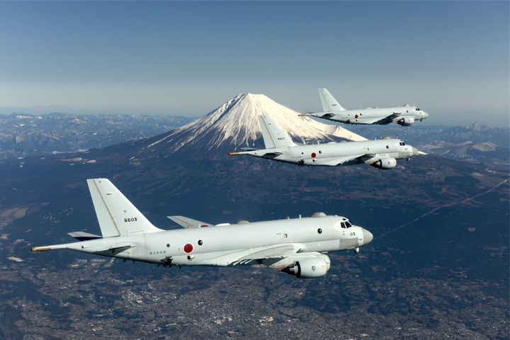 海自厚木航空基地、P-1とP-3Cで2017年の初訓練飛行を実施 | FlyTeam