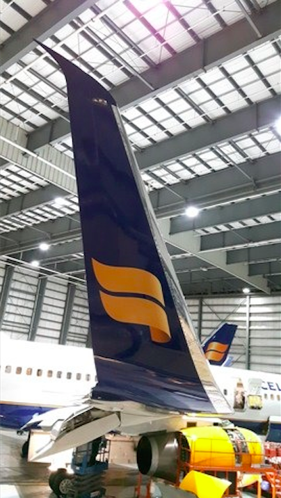 アイスランド航空、757-200にシミタール・ウィングレットを装着