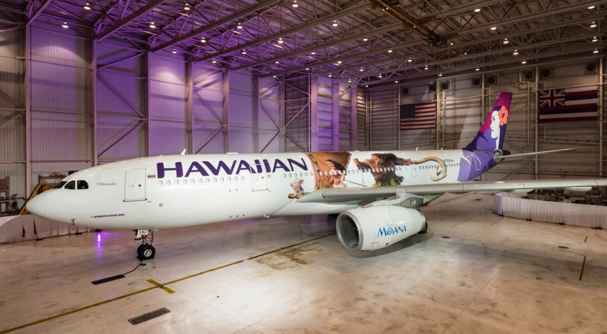ハワイアン航空 限定 コラボ ディズニー モアナ2 トラベルブランケット ハワイ Moana 2 x Hawaiian Airlines – logostore.hawaiianairlines.com