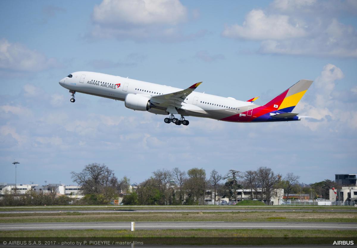 ASIANA AIRLINES A350-900 アシアナ航空 JC 1:400 1:400 JC Wings ASIANA AIRLINES AIRBUS A350-900 Passenger