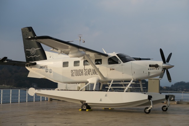 せとうちSEAPLANES、中海で水陸両用機の遊覧飛行をプレオープン