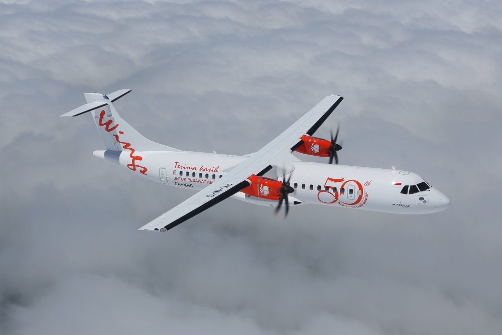 カーボベルデ航空 Aviationtag ATR72 ぶ厚い コンビ色 カーボベルデ航空 Aviationtag ATR72 ぶ厚い コンビ色