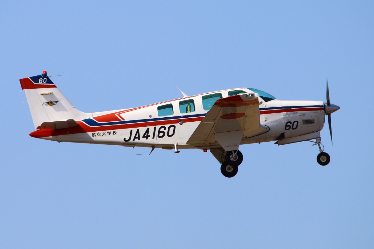 航空大学校のビーチクラフトA36「JA4160」が退役 | FlyTeam ニュース