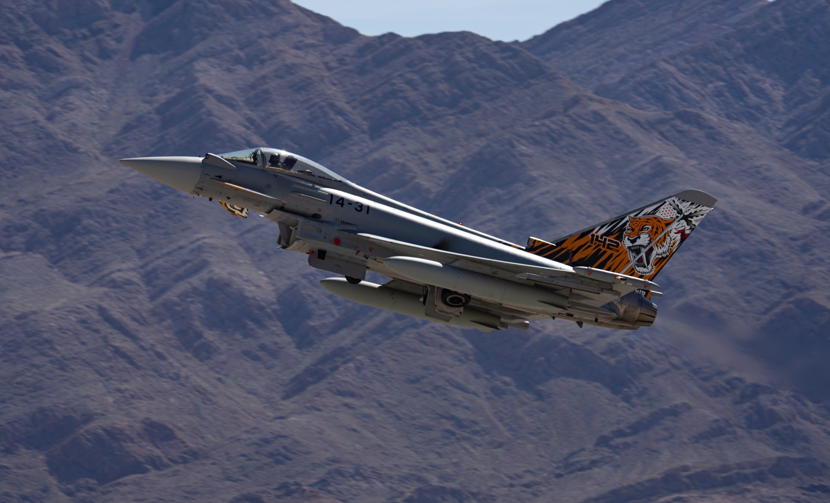 ネリス空軍基地 レッド フラッグ 2 演習 3月日まで Flyteam ニュース