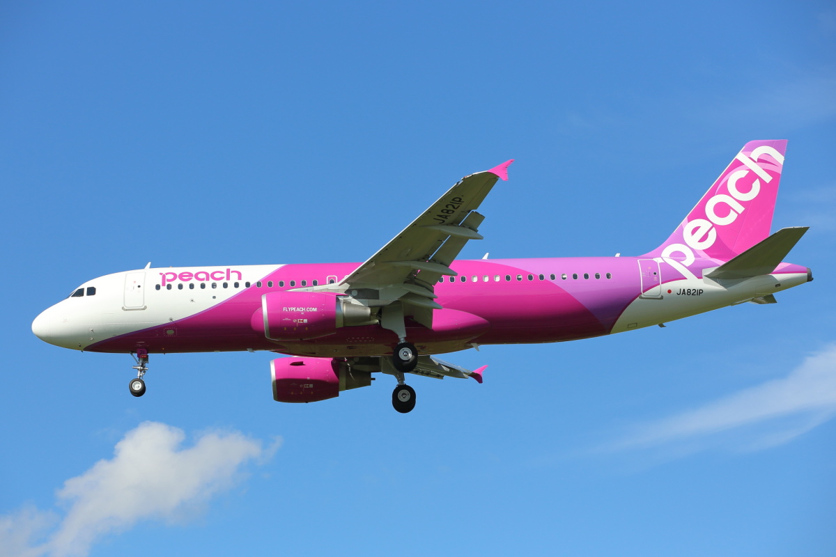 最終値下げ　ピーチ　ジェットスター春秋航空日本 737 1/400スケールモデル 最終値下げ ピーチ ジェットスター春秋航空日本 737 1/400