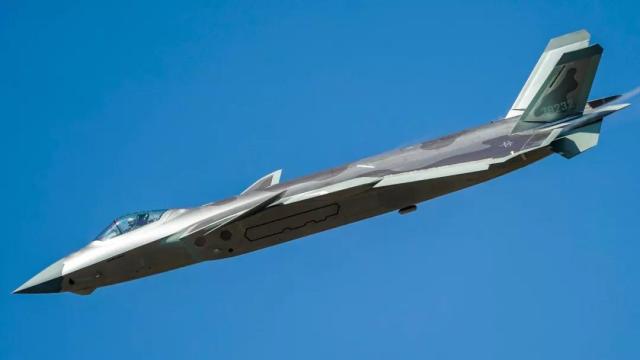 【希少品】中国人民解放軍　空軍　J-20 1/60 (ステルス戦闘機 合金 Amazon.co.jp: DKHOUN 1:60シミュレーション合金中国J-20
