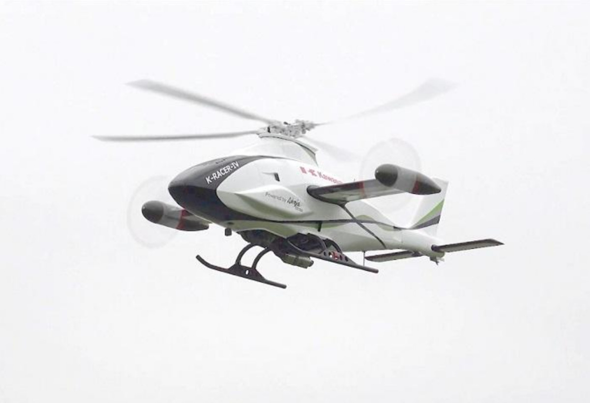 低空飛行ヘリコプター ヘリコプターが低空飛行をするのはなぜ？警察・米軍・医療飛行の