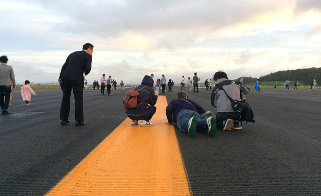 新千歳で滑走路ウォーク 北海道エアポート運営空港で各種イベントも Flyteam ニュース 新千歳で滑走路ウォーク 北海道エアポート運営空港で各種イベントも Flyteam ニュース