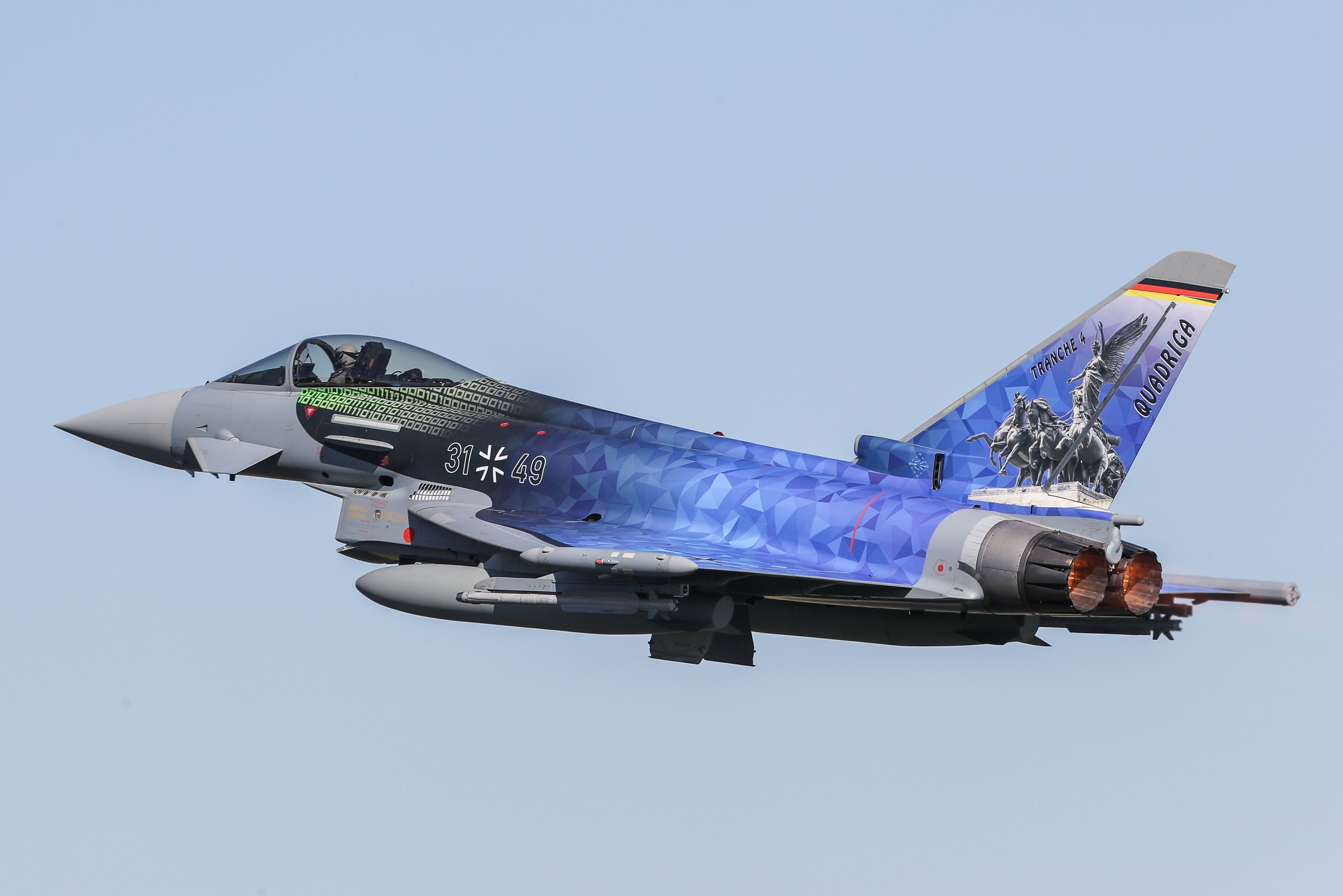 英空軍 戦闘機 ユーロファイター タイフーン フラップ 翼面 タグ オブジェ 英空軍 戦闘機 ユーロファイター タイフーン フラップ 翼面 タグ