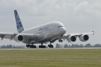 ニュース画像：UTC、A380ランディング・ギア200セット目納入 A350-1000も近く納入