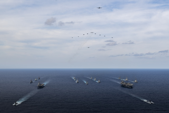 日米同時公開10月【送料込！⠀】 w640.jpg