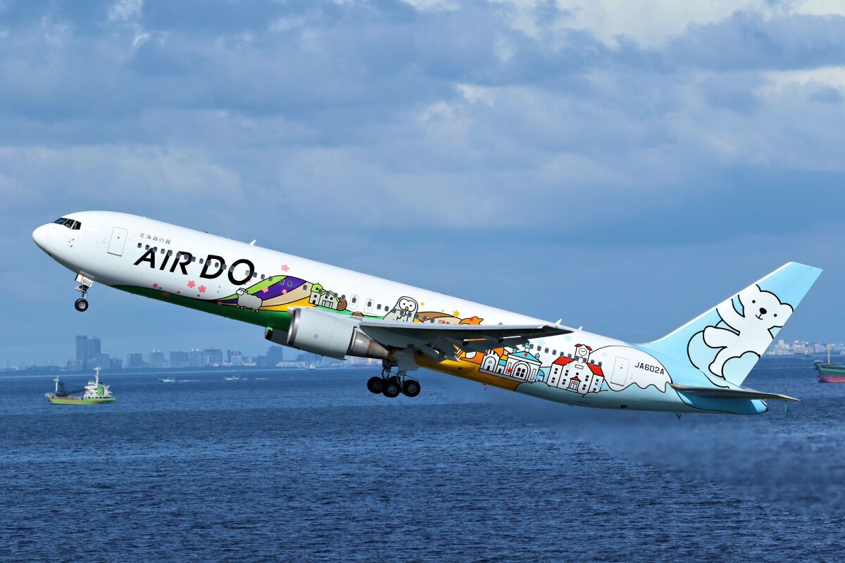 AIRDO「ベア・ドゥ」に代わる新たな特別塗装機「ロコンジェット