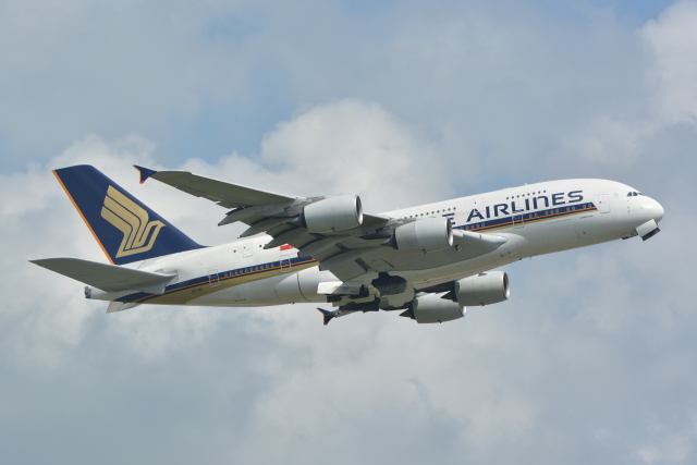 超大サイズ シンガポール航空 Airbus A380 1/160 モデルプレーン