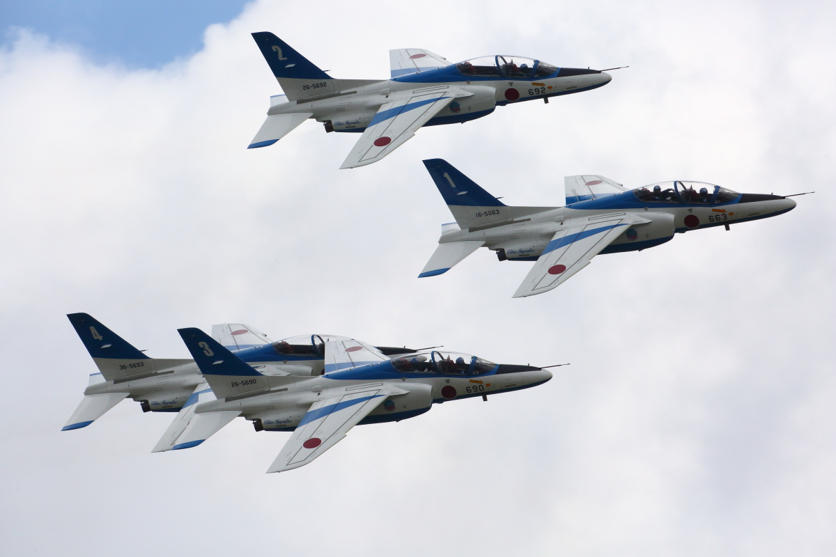 ニュース画像 1枚目：birdlandさん 2022年7月31日撮影 16-5663 川崎 T-4 航空自衛隊