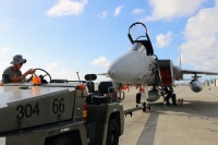 航空自衛隊 那覇基地】F-15機付長に1日密着(3)、「故障はその場