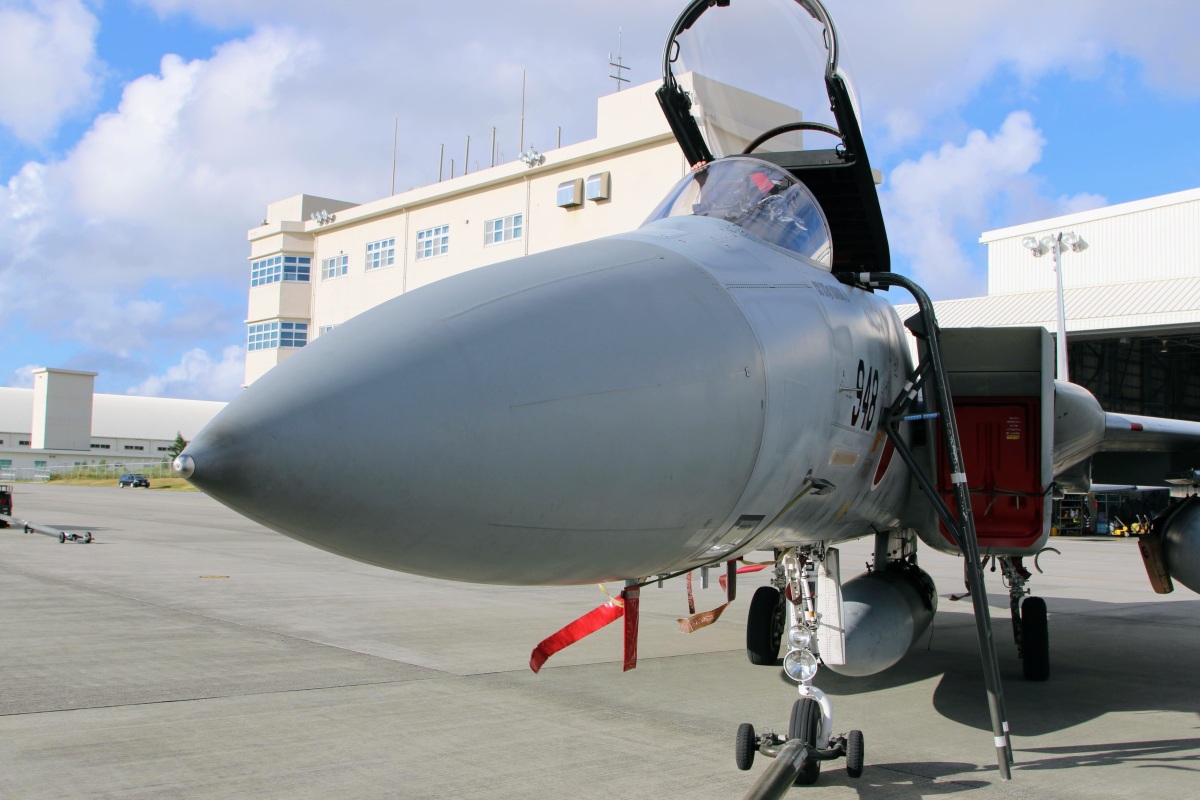 航空自衛隊 那覇基地】F-15機付長に1日密着(3)、「故障はその場