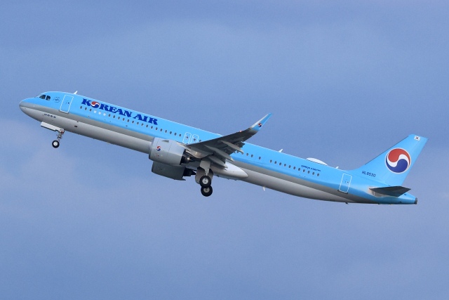 大韓航空　ネクタイ 大韓航空、「A380」退役機を使用したオリジナルグッズを発売