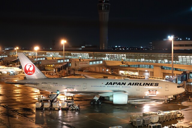 JAL「JA703J」、セントレアへ最終運航！777-200ER 最後の1機 | FlyTeam