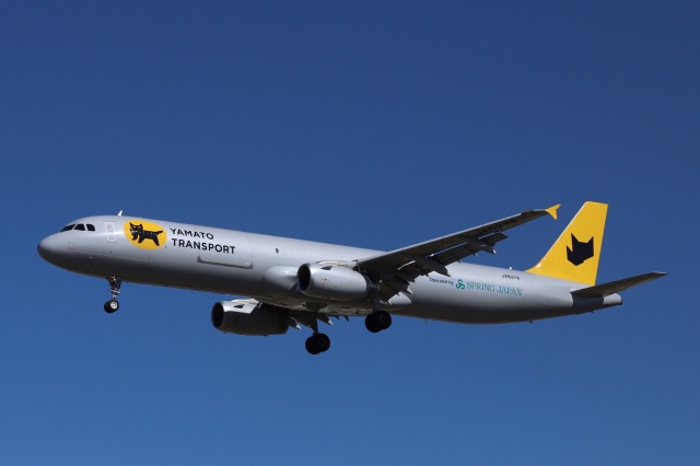 琉球ハト航空3種類の使用済み ヤマト貨物機、羽田～新千歳・北九州線就航へ！ スプリング・ジャパン