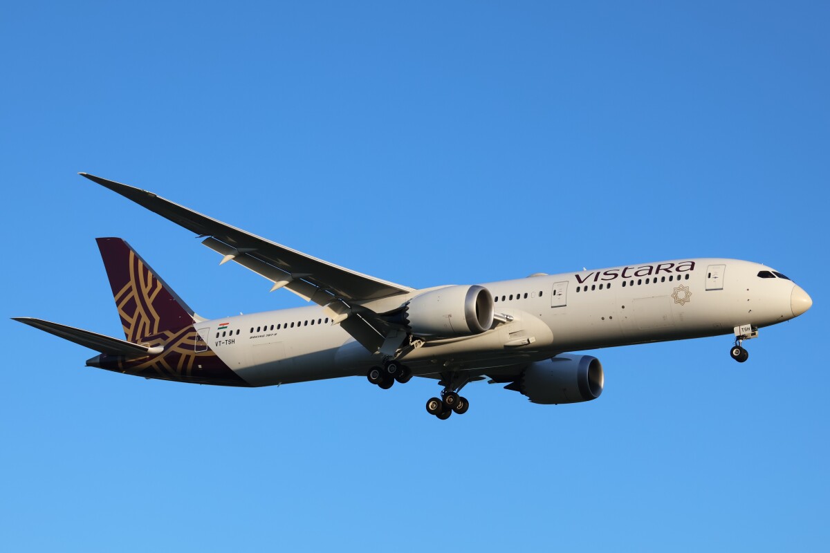 Vistara航空 Boeing 787-9 1/500 印・ビスタラ航空、エア・インディアと統合へ 11月11日で運航終了