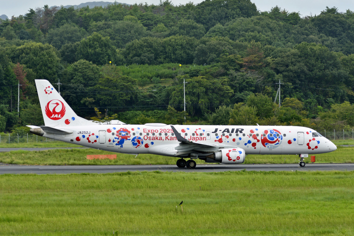 注目された飛来機情報】ナイキ塗装機が登場！地方への珍客や