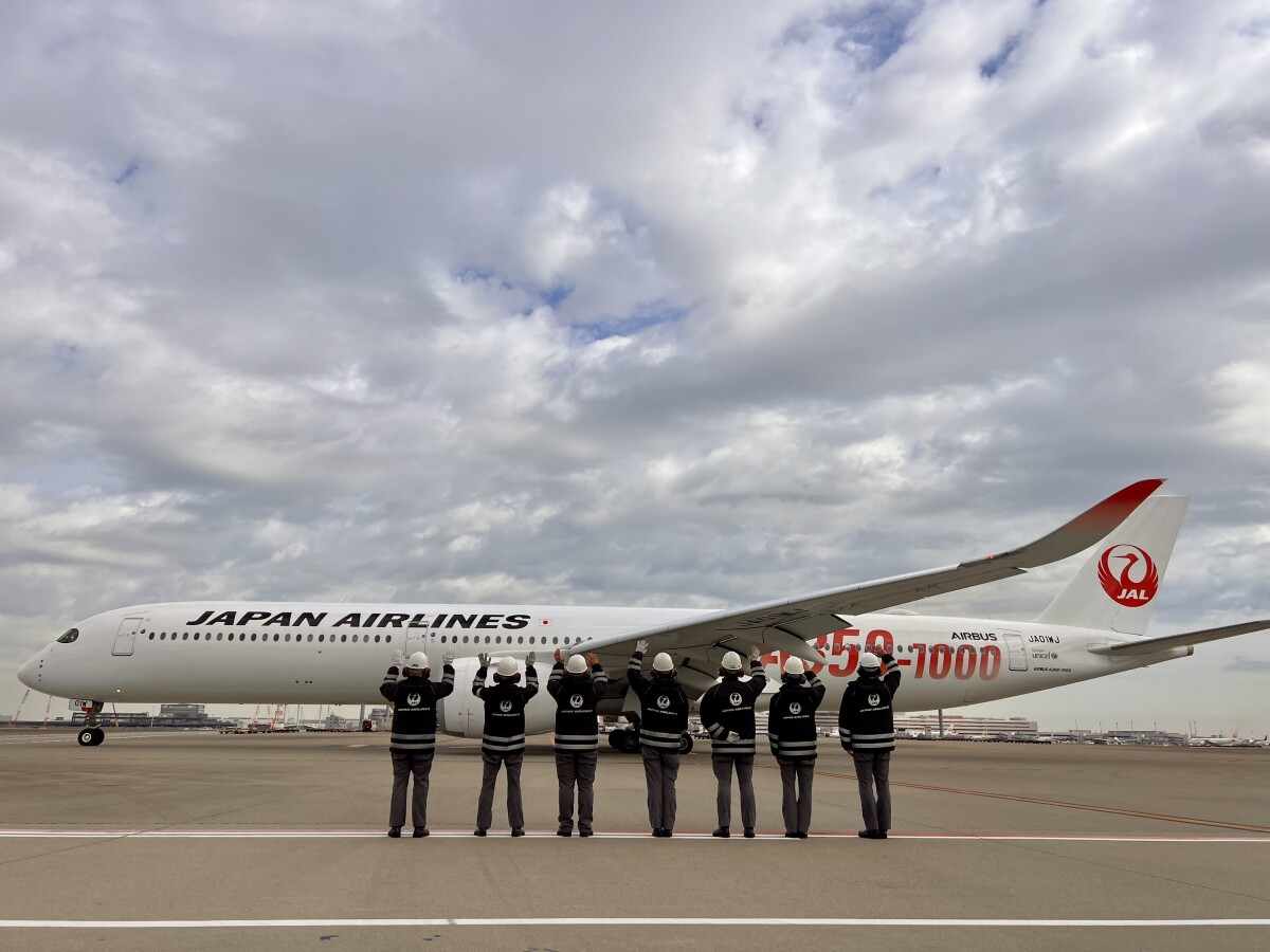 4機並びも実現！ JAL A35K 「JA09WJ」就航&シンガポール線投入開始