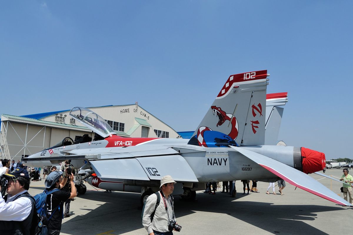 厚木基地 日米親善春まつり 16 Flyteam イベント情報