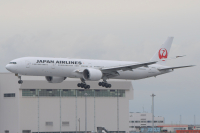 もう1日だけ飛びます！ JAL 777-300ER「JA734J」、20日にラスト