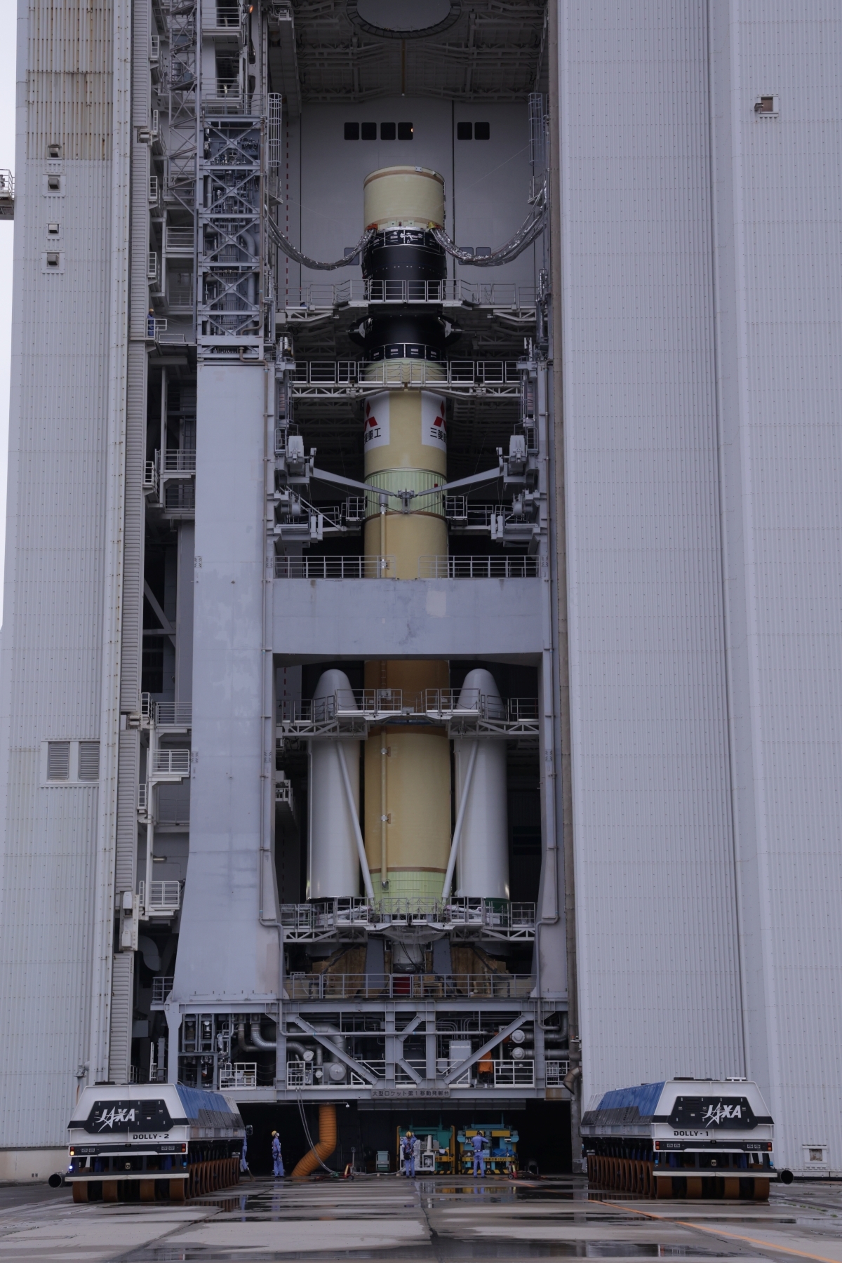 ブースター4本、「最強型」が飛ぶ！ H3ロケット7号機、打ち上げ日を26