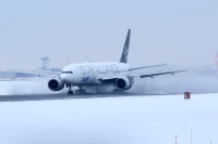 新千歳空港、「着陸誘導装置」更新工事を8月から実施 悪天時の着陸に影響もの画像
