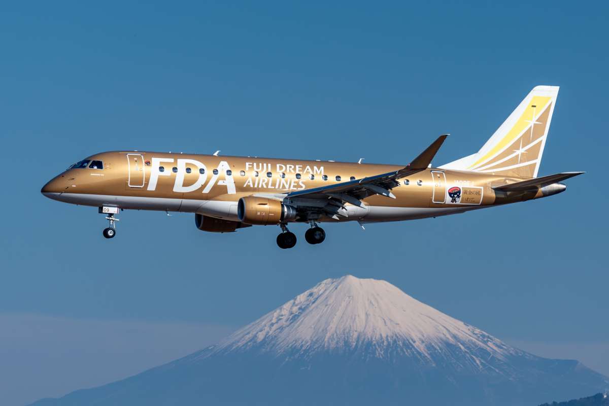 航空機・ヘリコプター FDA ERJ-175 JA09FJ Gold JA09FJ FDA - Fuji Dream Airlines Embraer ERJ-175
