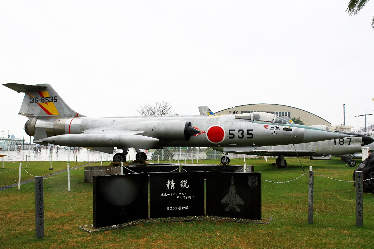 航空自衛隊　31飛行隊 もうすぐ航空祭！ “仮想敵機役”に全国唯一の「救難捜索機」 新田原基地
