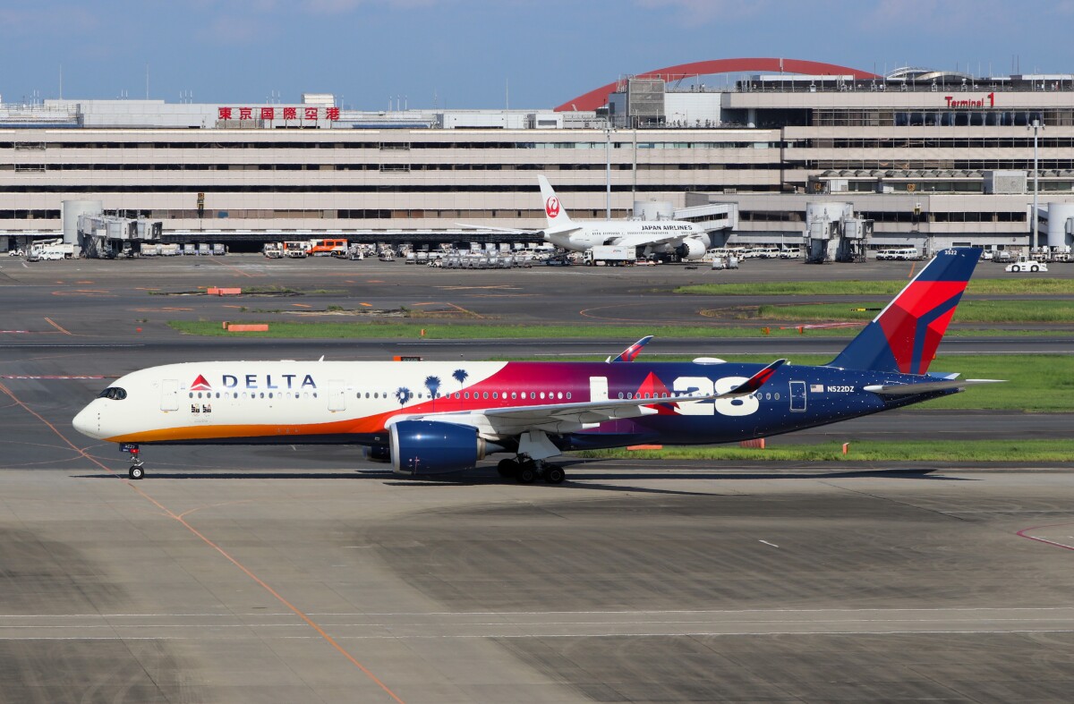 羽田の新常連”登場！？ デルタ、2026年ミラノ五輪の特別塗装機「TEAM