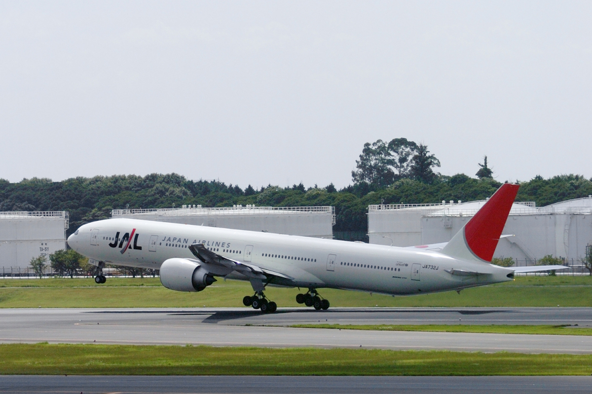 JAL、ワンワールド特別塗装の777‑300ER「JA732J」がシドニー〜羽田線で