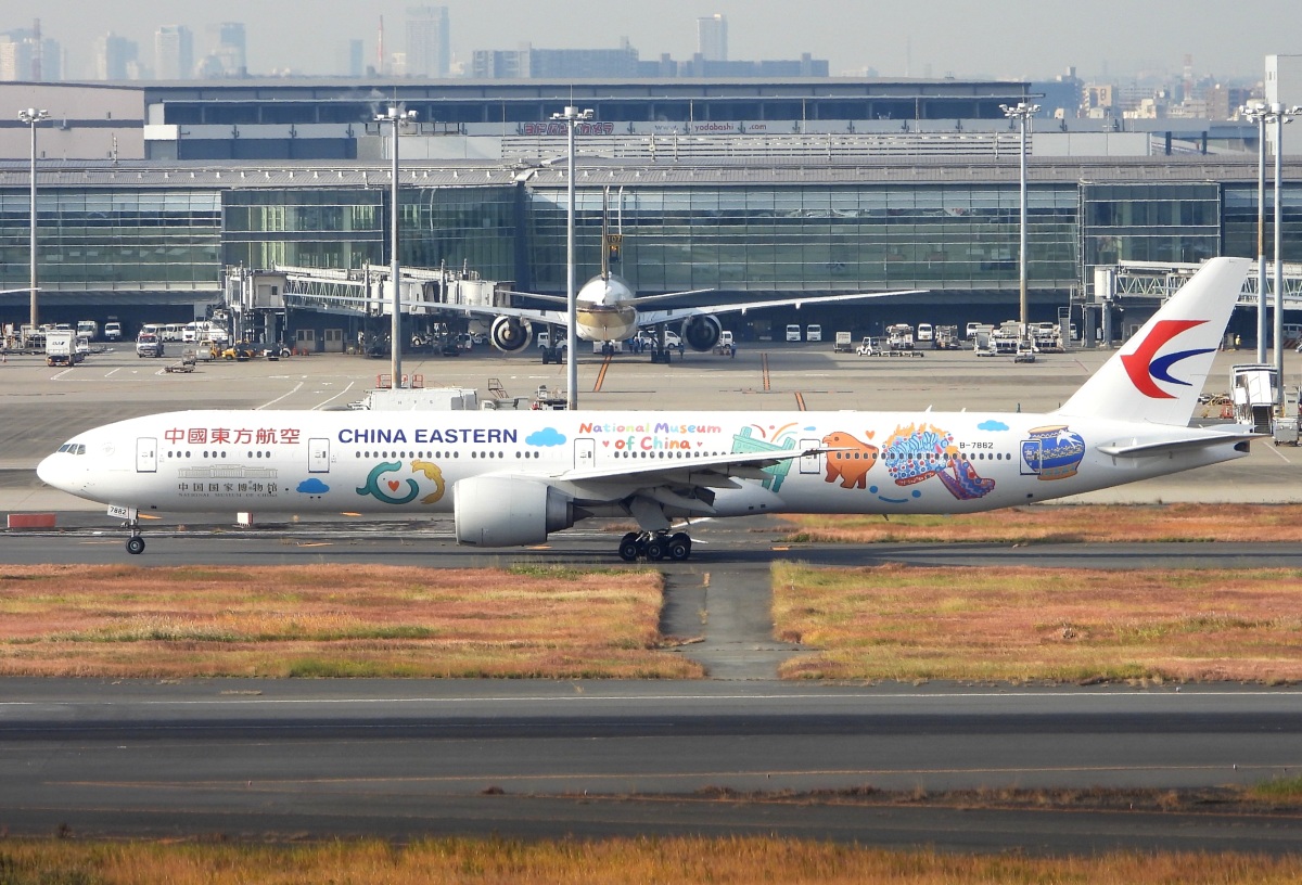 熊本地震から10年、ソラシドエアが特別塗装機「Go!forward くまもと号