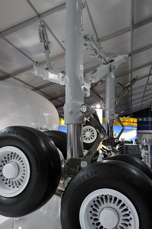 スピリット・アエロシステムズ、787ドリームライナー500号機の部位納入