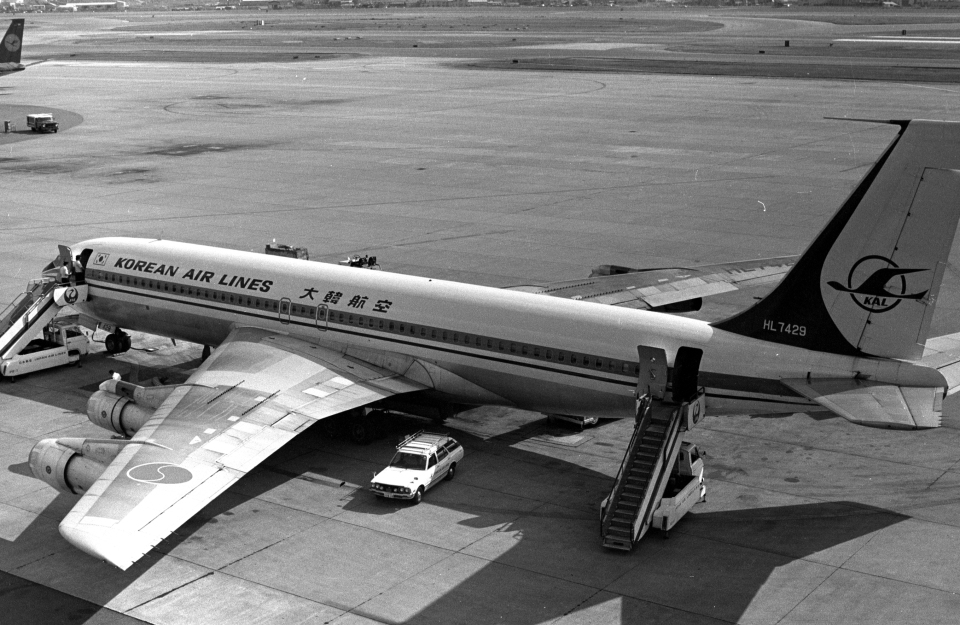 大韓航空　バレッタ お取り寄せ商品】1/200 787-9 大韓航空「創立50周年記念特別塗装