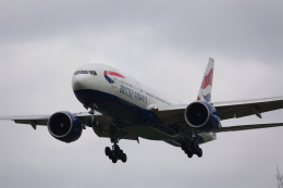 Leporelloさんが、ロンドン・ヒースロー空港で撮影したブリティッシュ・エアウェイズ 777-236/ERの航空フォト（飛行機 写真・画像）