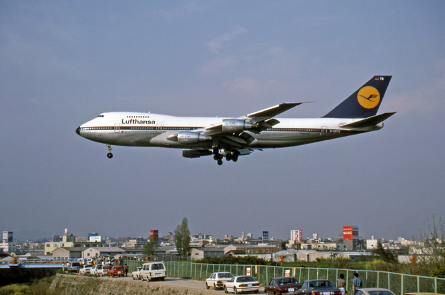 伊丹空港 - Osaka International Airport [ITM/RJOO]で撮影された伊丹空港 - Osaka International Airport [ITM/RJOO]の航空機写真