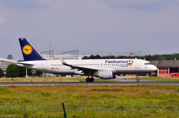 フリューゲルさんが、フランクフルト国際空港で撮影したルフトハンザドイツ航空 A320-214の航空フォト（飛行機 写真・画像）