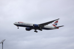 しかばねさんが、ロンドン・ヒースロー空港で撮影したブリティッシュ・エアウェイズ 777-236/ERの航空フォト（飛行機 写真・画像）