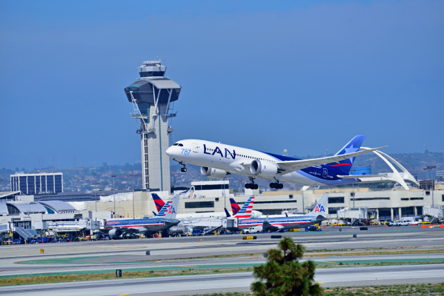 ドリームライナーです！！ 新型ボーイング787ドリームライナー問題、222機が関与 - Aeroflap