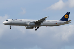 よっしぃさんが、フランクフルト国際空港で撮影したルフトハンザドイツ航空 A321-231の航空フォト（飛行機 写真・画像）