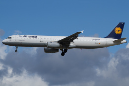 よっしぃさんが、フランクフルト国際空港で撮影したルフトハンザドイツ航空 A321-231の航空フォト（飛行機 写真・画像）