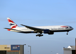 Bokuranさんが、ロンドン・ヒースロー空港で撮影したブリティッシュ・エアウェイズ 777-236/ERの航空フォト（飛行機 写真・画像）
