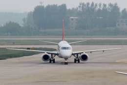 航空フォト：B-3160 天津航空 E190