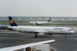 panchiさんが、フランクフルト国際空港で撮影したルフトハンザドイツ航空 A321-231の航空フォト（飛行機 写真・画像）