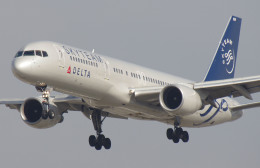 Pacmin エールフランス　スカイチーム塗装機　B777-300ER Pacmin エールフランス スカイチーム塗装機 B777-300ER - メルカリ
