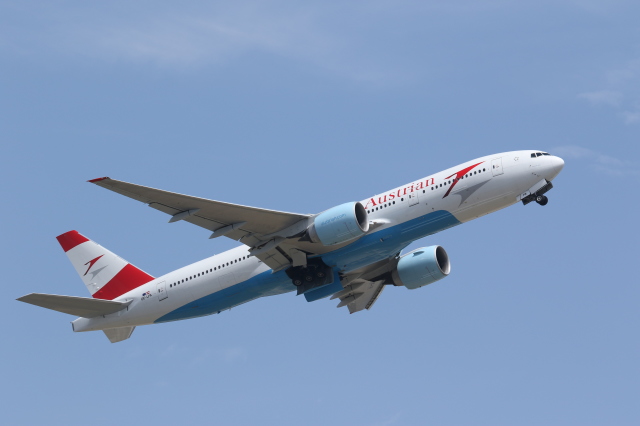 オーストリア航空Boeing777-200 オーストリア航空 Boeing 777-200 OE-LPF 成田国際空港 航空