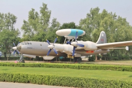 ❶　1/200　中国人民解放軍空軍　ツポレフ Tu-154M B-4029 ➀ 1/200 中国人民解放軍空軍 ツポレフ Tu-154M B-4029